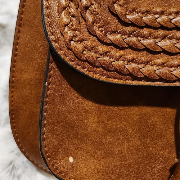 Faux Leather Crossbody bag - Picture 2 of 5